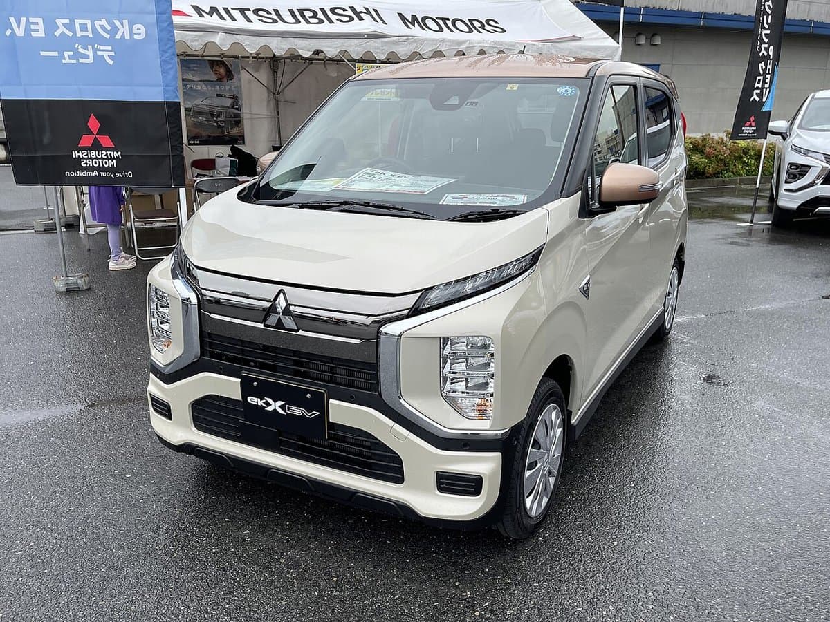 三菱 eKクロス EV